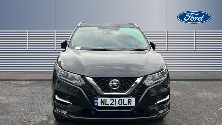 Nissan Qashqai 1.3 DiG-T N-Connecta 5dr [Glass Roof Pack] Petrol Hatchback